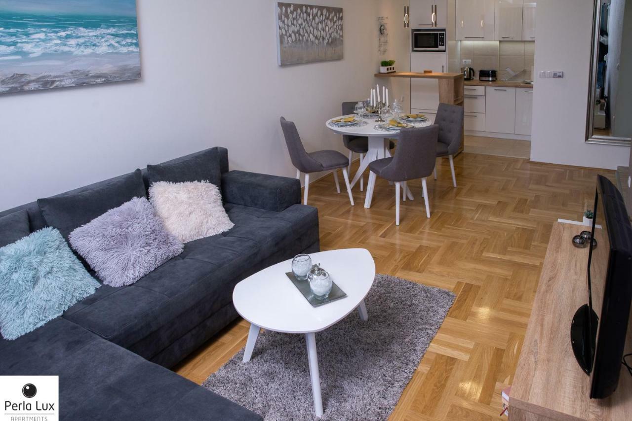 Perla Lux Apartments 阿然德洛维克 外观 照片